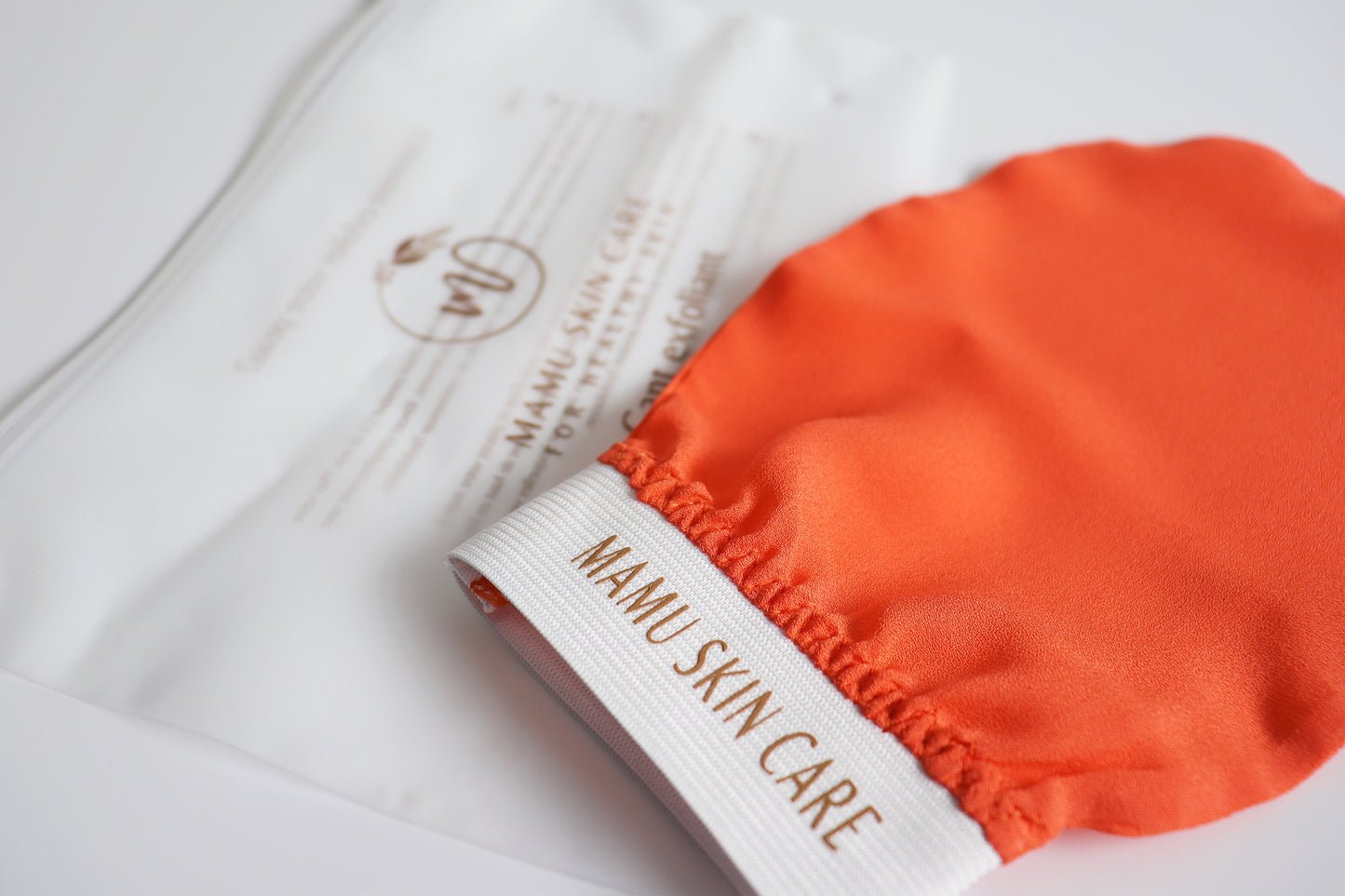 Gant exfoliant en soie